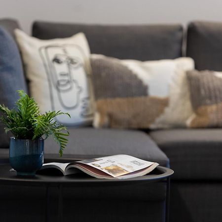 Metro Plac Wilsona Apartments Mickiewicza By Noclegi Renters Varsovie Extérieur photo