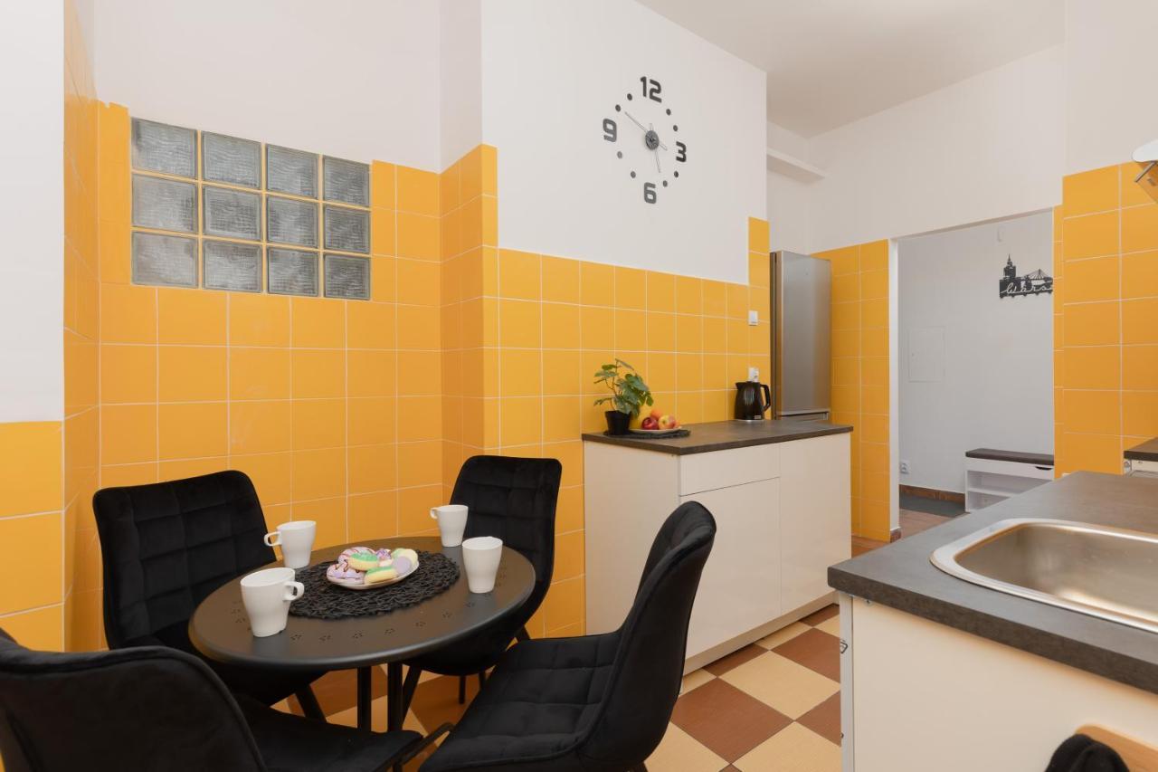 Metro Plac Wilsona Apartments Mickiewicza By Noclegi Renters Varsovie Extérieur photo