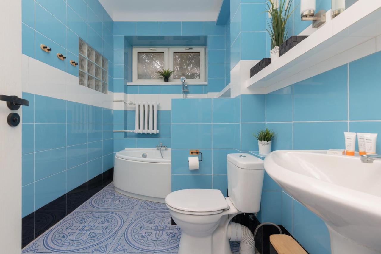 Metro Plac Wilsona Apartments Mickiewicza By Noclegi Renters Varsovie Extérieur photo