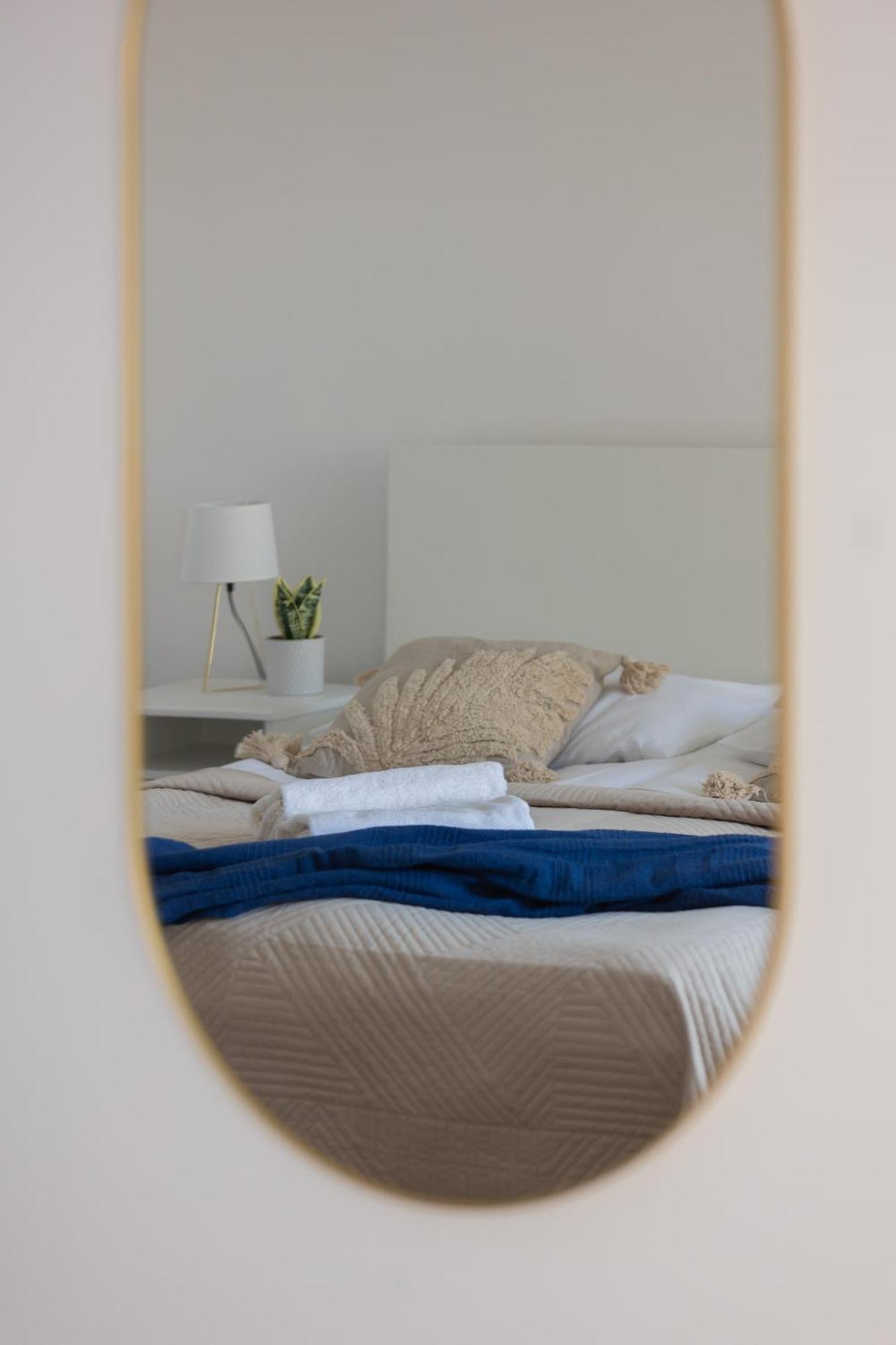 Metro Plac Wilsona Apartments Mickiewicza By Noclegi Renters Varsovie Extérieur photo