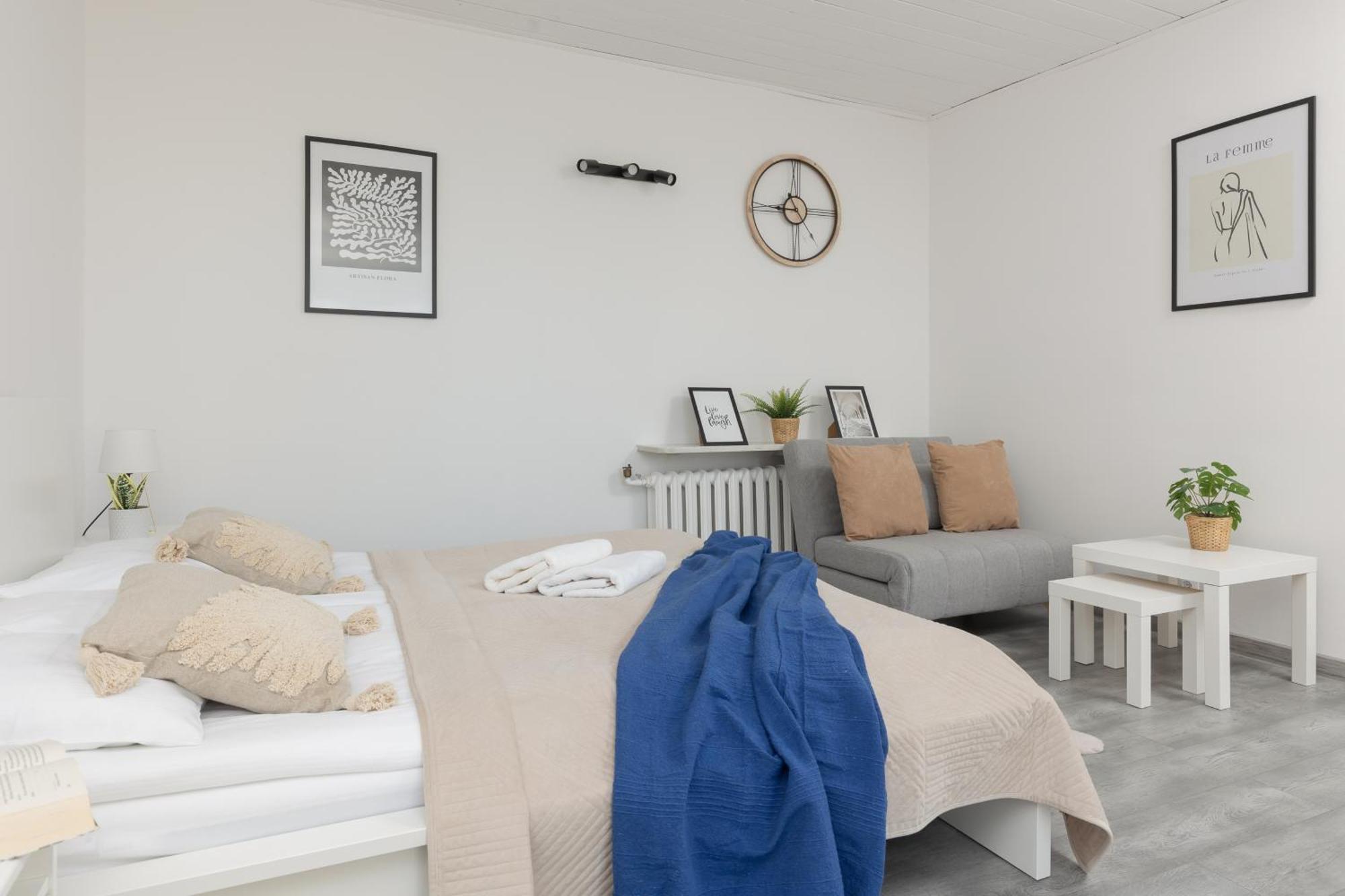 Metro Plac Wilsona Apartments Mickiewicza By Noclegi Renters Varsovie Extérieur photo