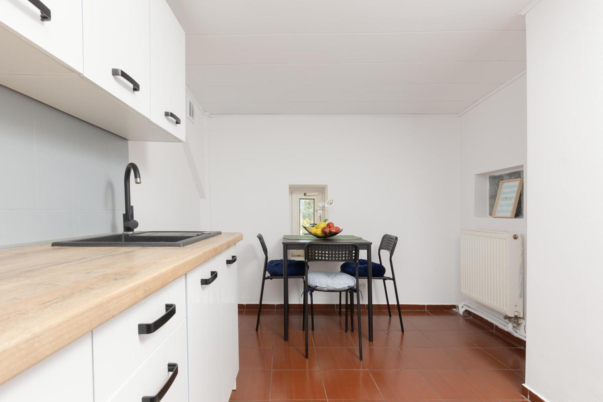 Metro Plac Wilsona Apartments Mickiewicza By Noclegi Renters Varsovie Extérieur photo